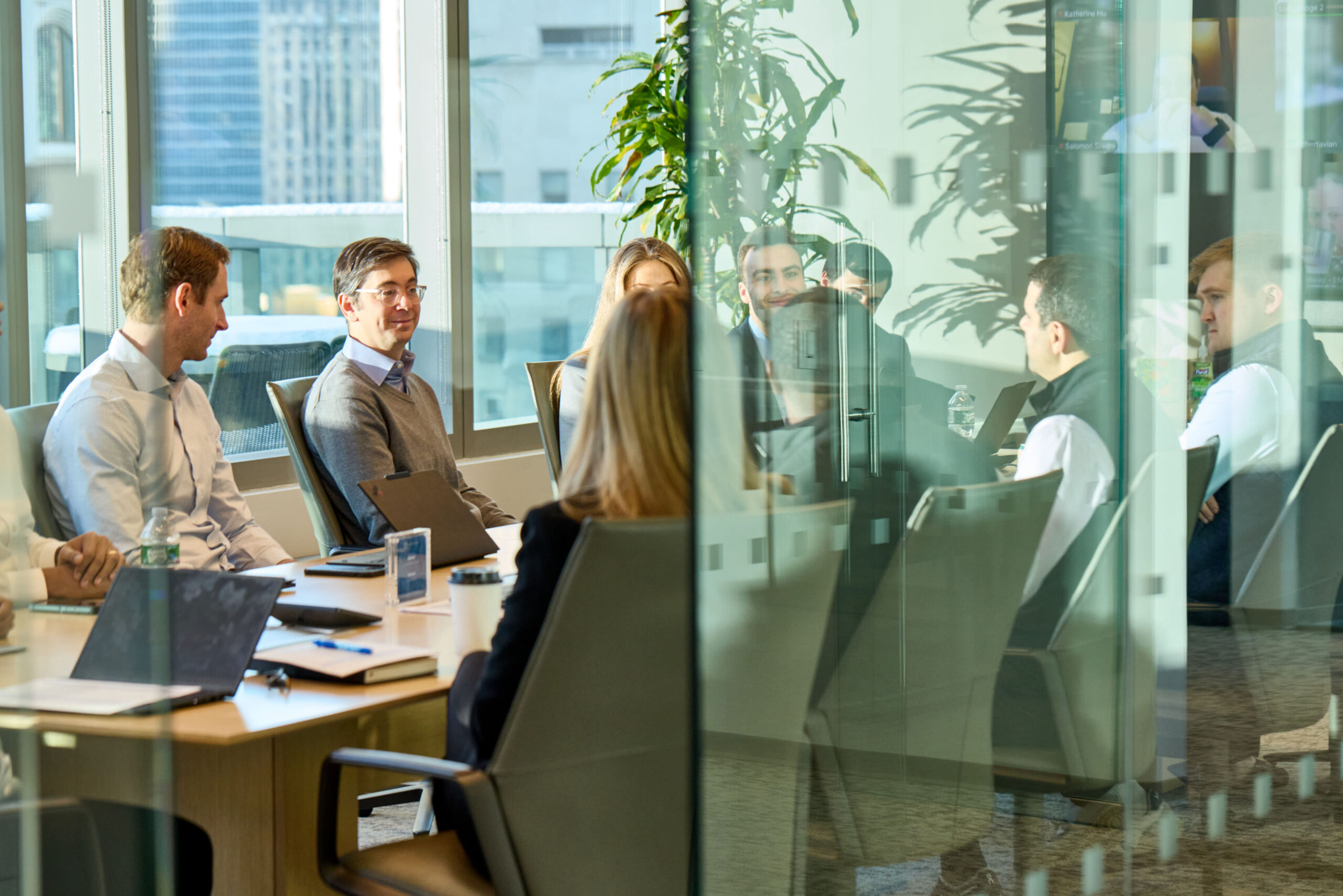<Specialized Growth Investors